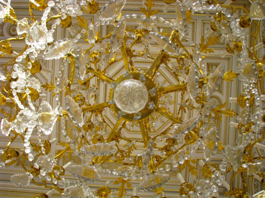 IMG_2251 chandelier 11 januar